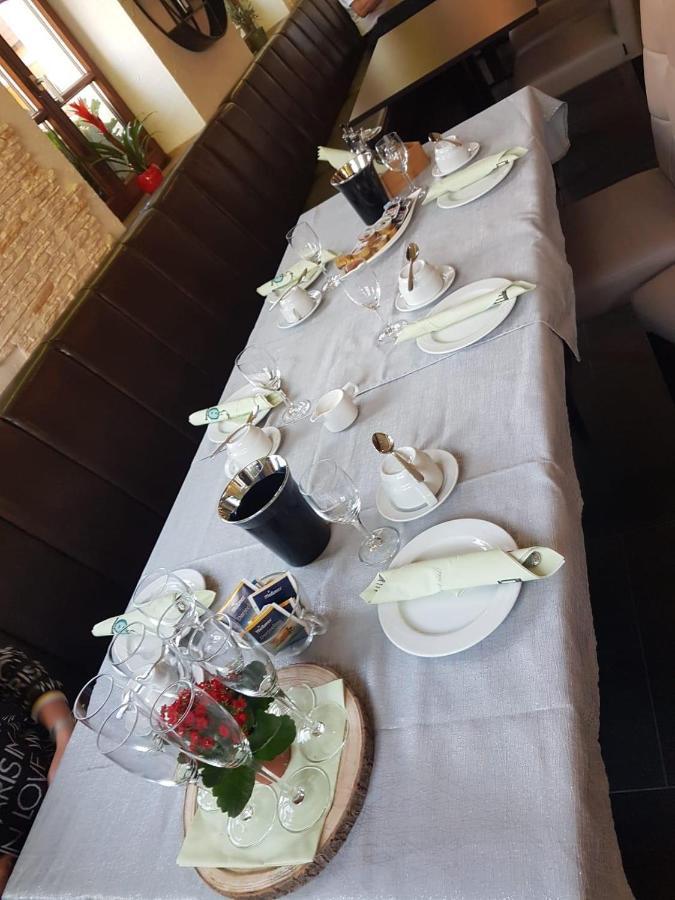 Hotel Wilder Mann Feuchtwangen Luaran gambar