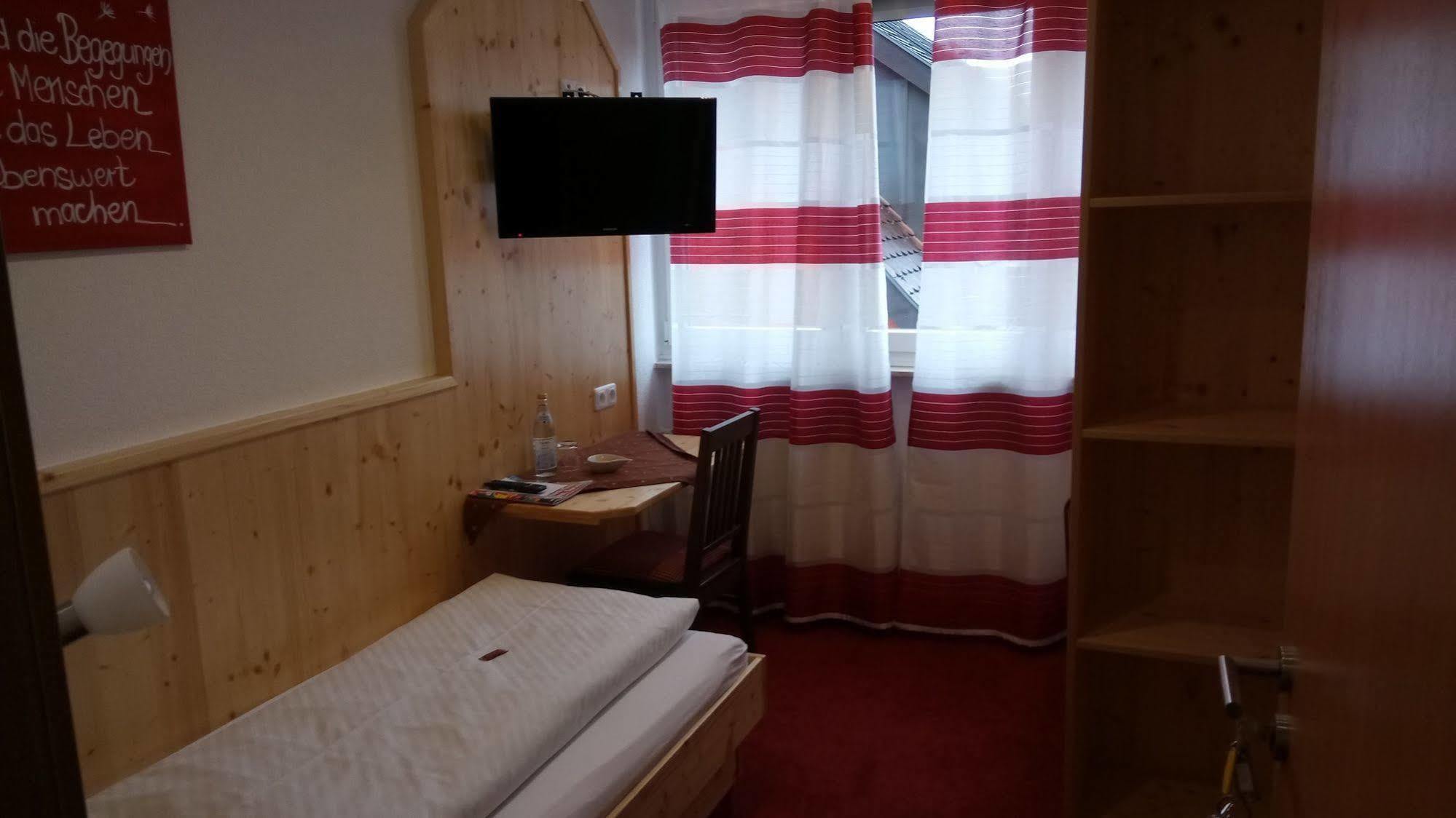 Hotel Wilder Mann Feuchtwangen Luaran gambar